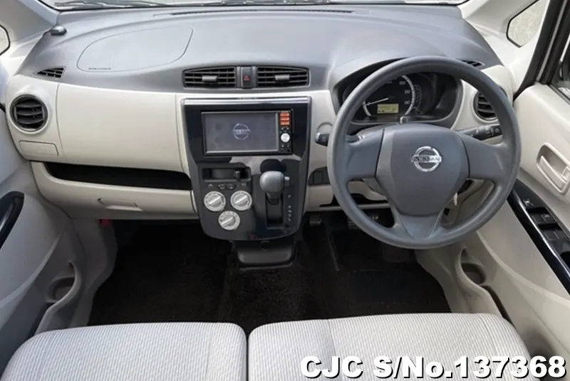 Nissan Dayz in White for Sale Image 4