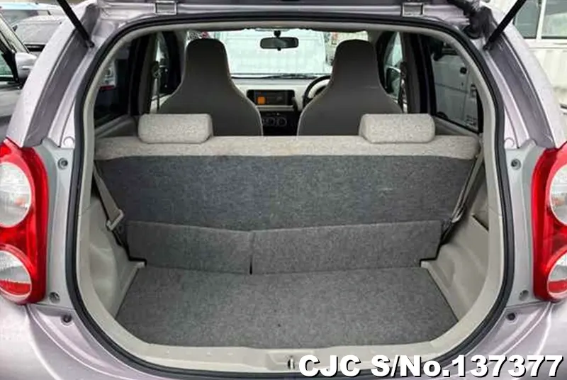 Toyota Passo in Purple for Sale Image 3