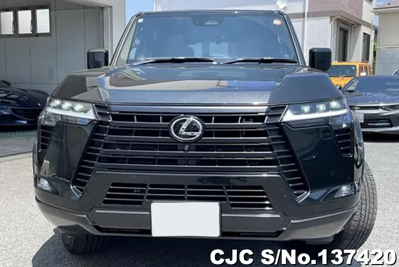 Lexus GX 550 in Black for Sale Image 4