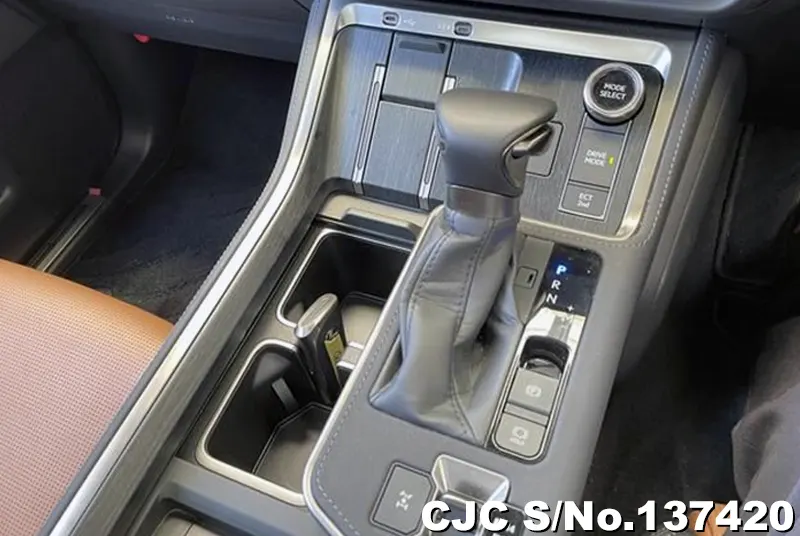 Lexus GX 550 in Black for Sale Image 10