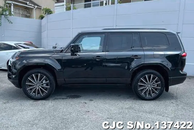 Lexus GX 550 in Black for Sale Image 4