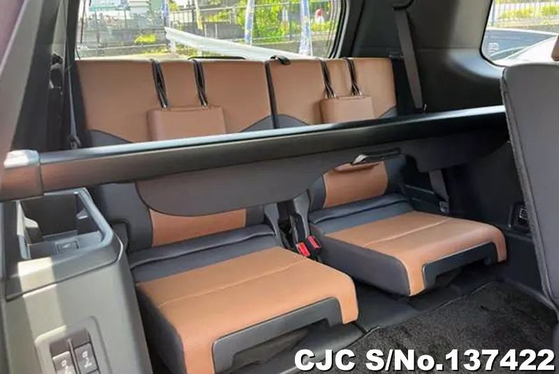 Lexus GX 550 in Black for Sale Image 10