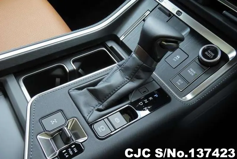 Lexus GX 550 in Pearl for Sale Image 19