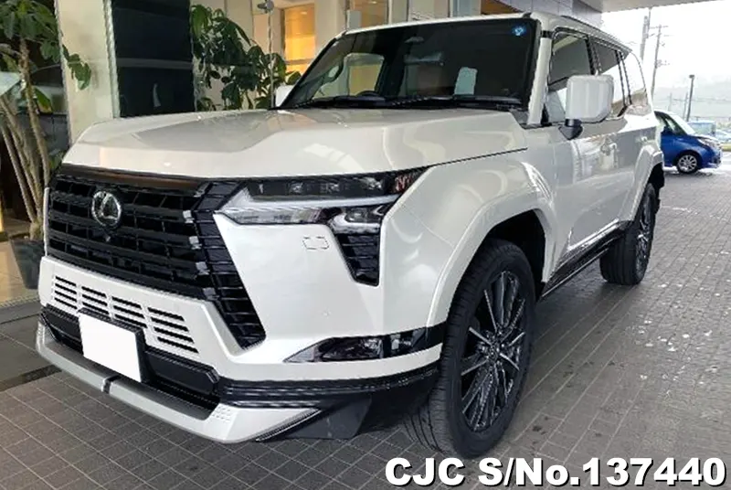 Lexus GX 550 in Pearl for Sale Image 3