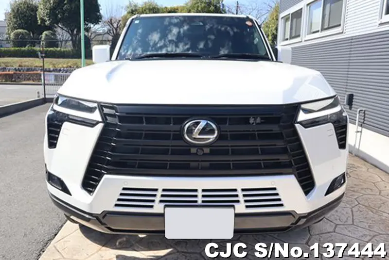 Lexus GX 550 in Pearl for Sale Image 3
