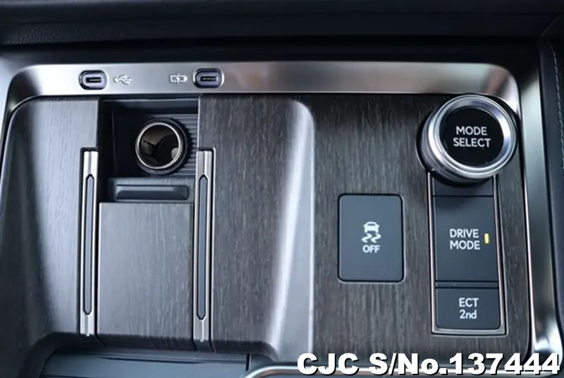 Lexus GX 550 in Pearl for Sale Image 14