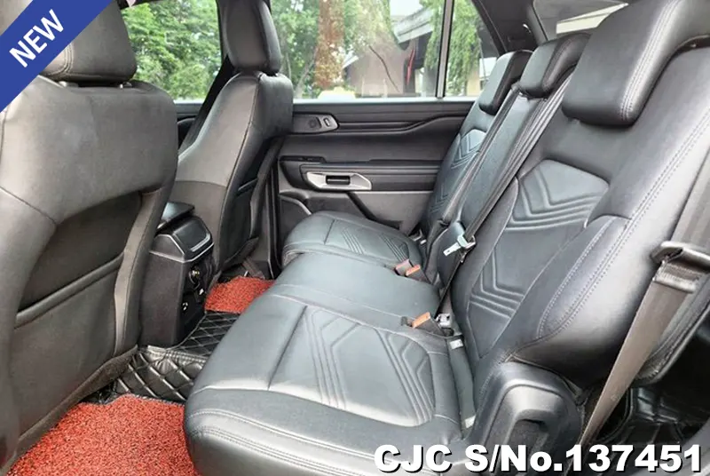 Ford Everest in Black for Sale Image 10