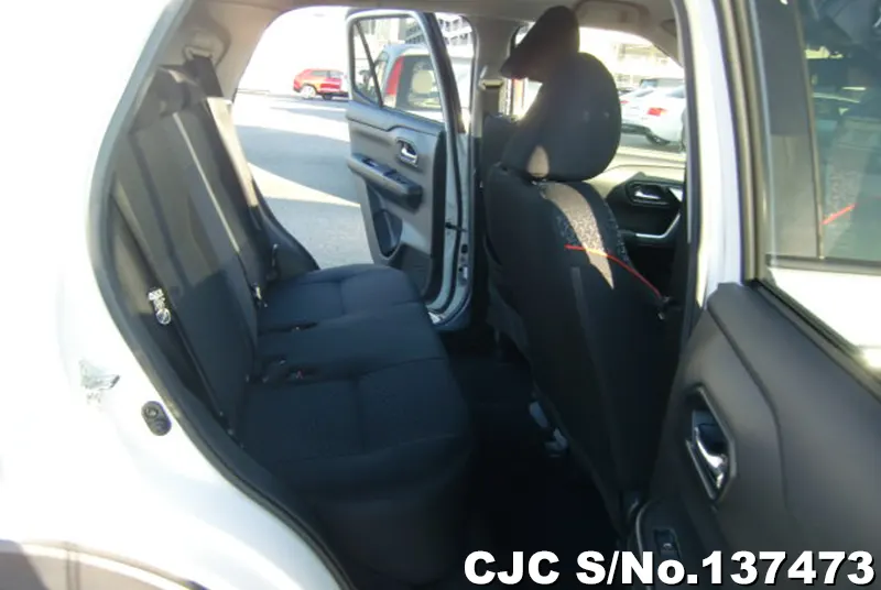 Toyota Raize in White for Sale Image 14
