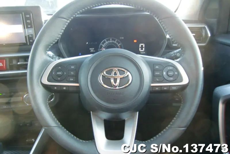 Toyota Raize in White for Sale Image 16