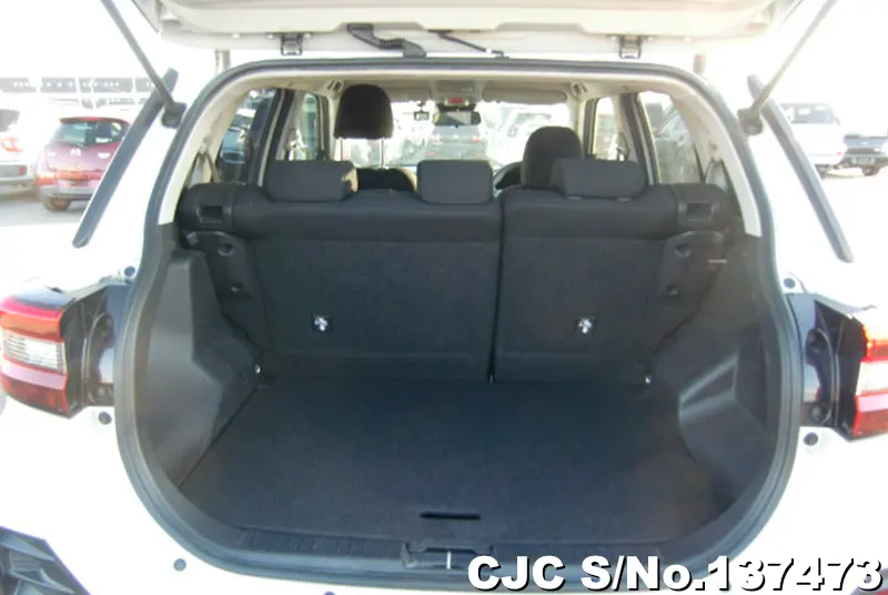 Toyota Raize in White for Sale Image 8