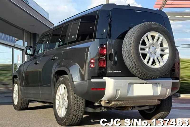 Land Rover Defender in Gray for Sale Image 1