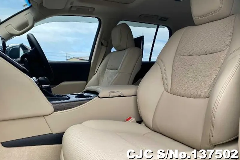 Toyota Land Cruiser in Pearl for Sale Image 7
