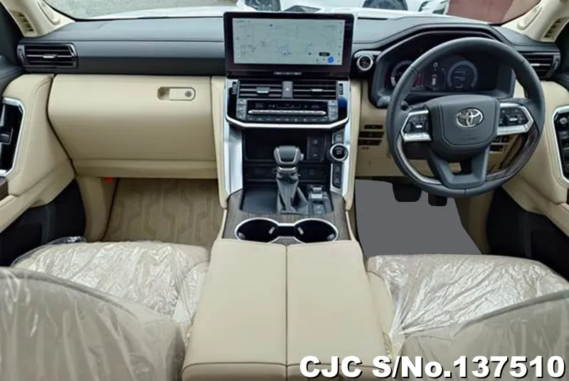 Toyota Land Cruiser in Pearl for Sale Image 4