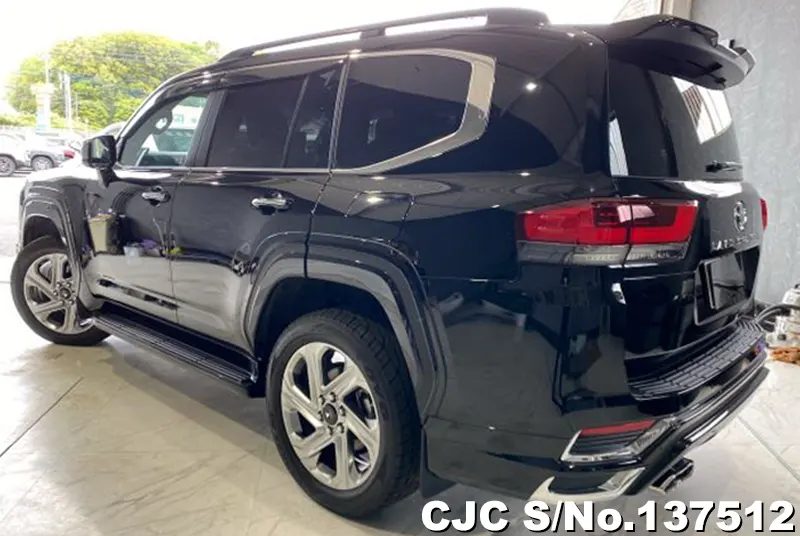 Toyota Land Cruiser in Black for Sale Image 1