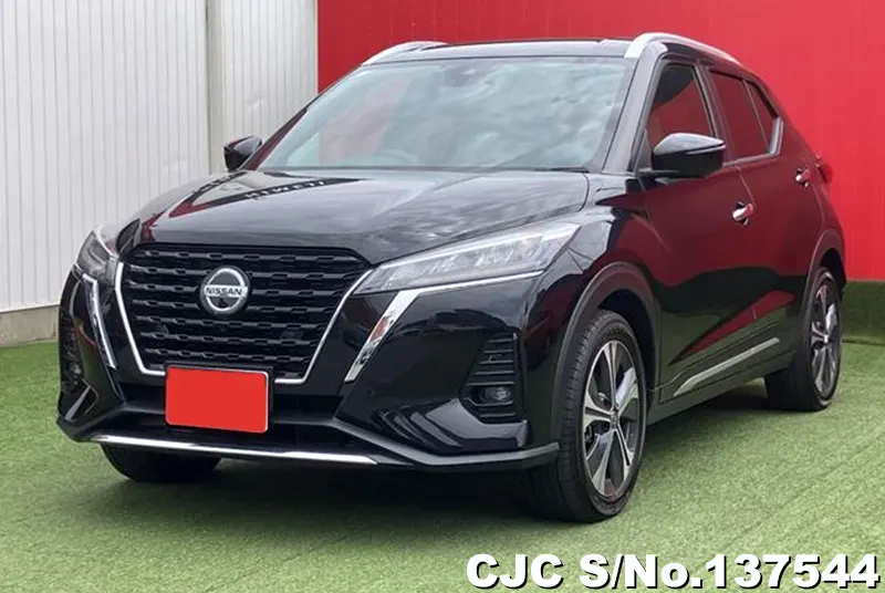 Nissan Kicks in Black for Sale Image 3