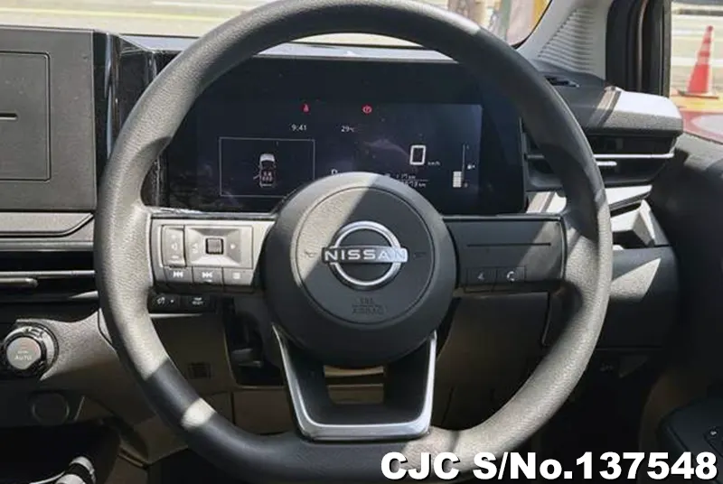 Nissan Note in Orange for Sale Image 6