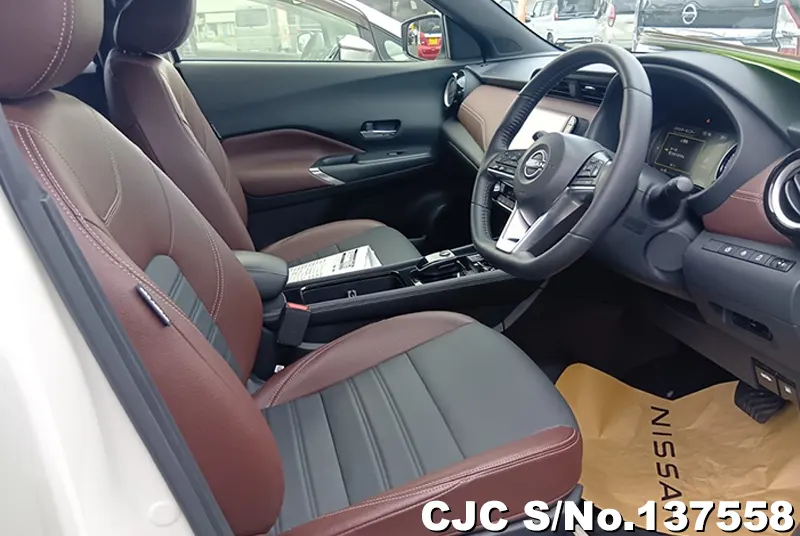 Nissan Kicks in White for Sale Image 6