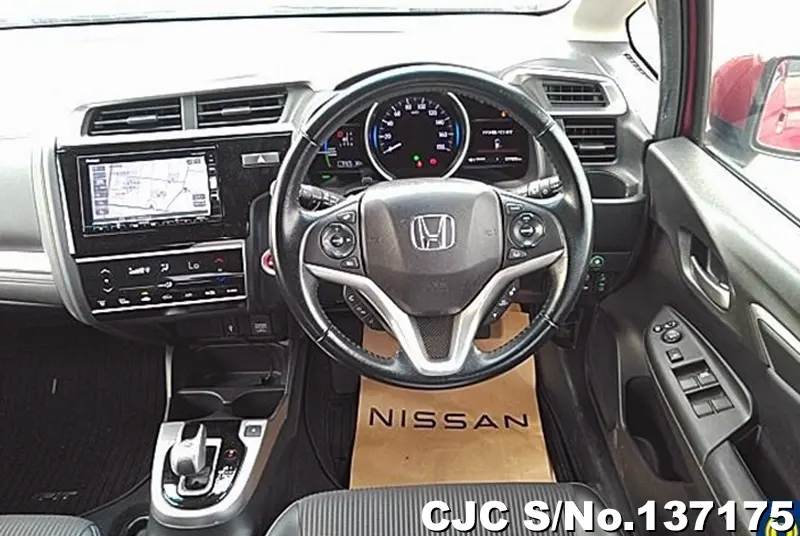 Honda Fit in Red for Sale Image 5