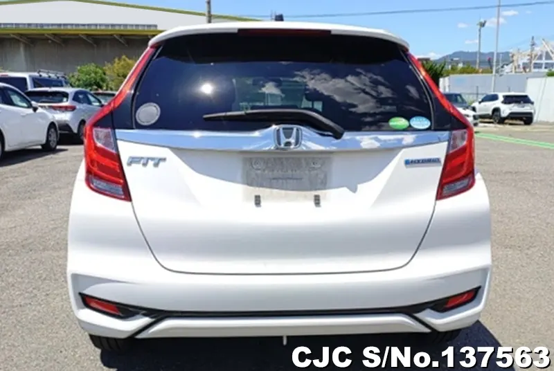 Honda Fit in White for Sale Image 4