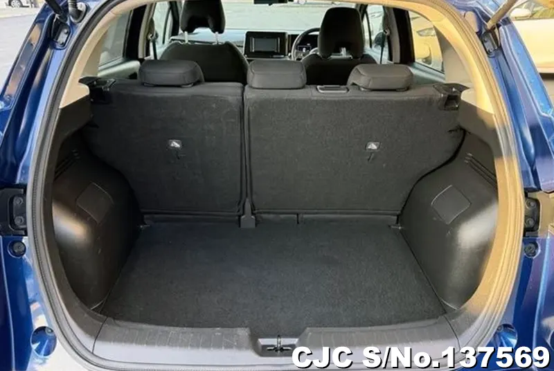 Nissan Note in Blue for Sale Image 8