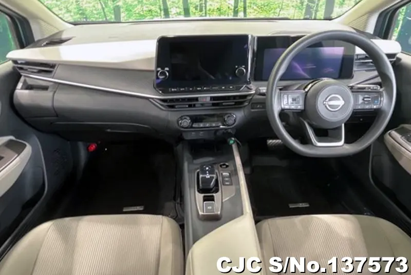 Nissan Note in Green for Sale Image 7
