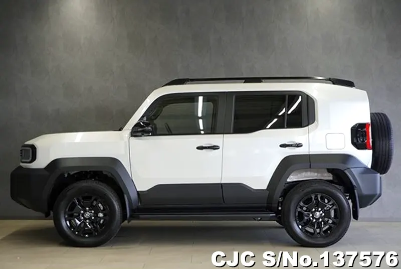 Toyota Land Cruiser FJ in Pearl for Sale Image 5