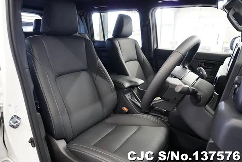 Toyota Land Cruiser FJ in Pearl for Sale Image 10
