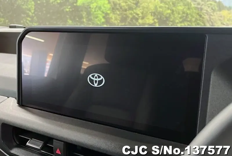 Toyota Land Cruiser FJ in Pearl for Sale Image 8