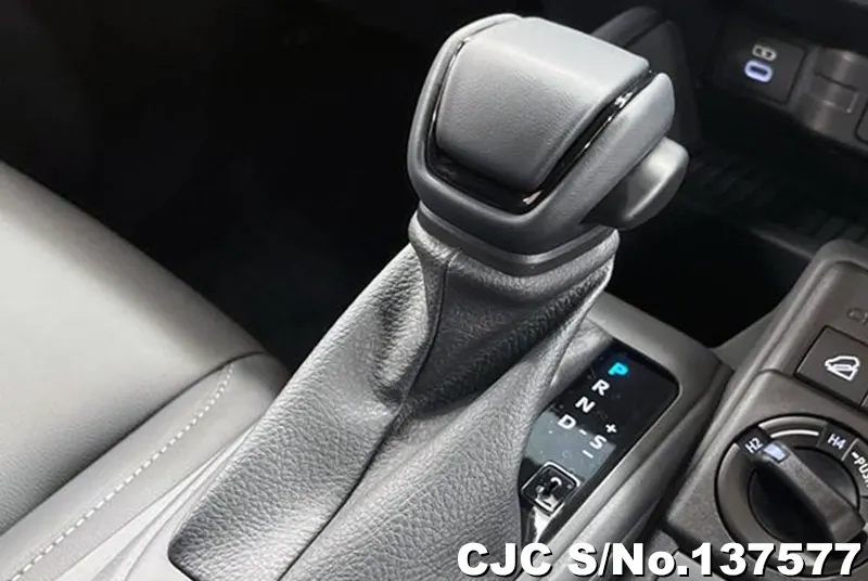 Toyota Land Cruiser FJ in Pearl for Sale Image 10