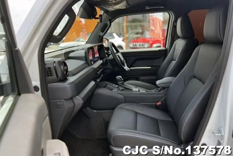 Toyota Land Cruiser FJ in Pearl for Sale Image 11