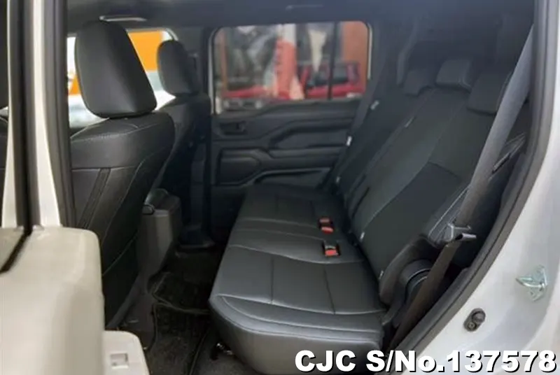Toyota Land Cruiser FJ in Pearl for Sale Image 13