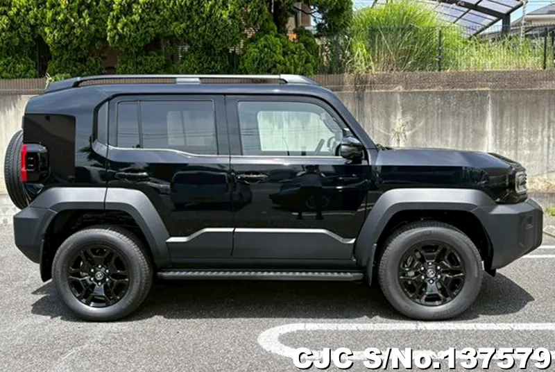 Toyota Land Cruiser FJ in Black for Sale Image 4