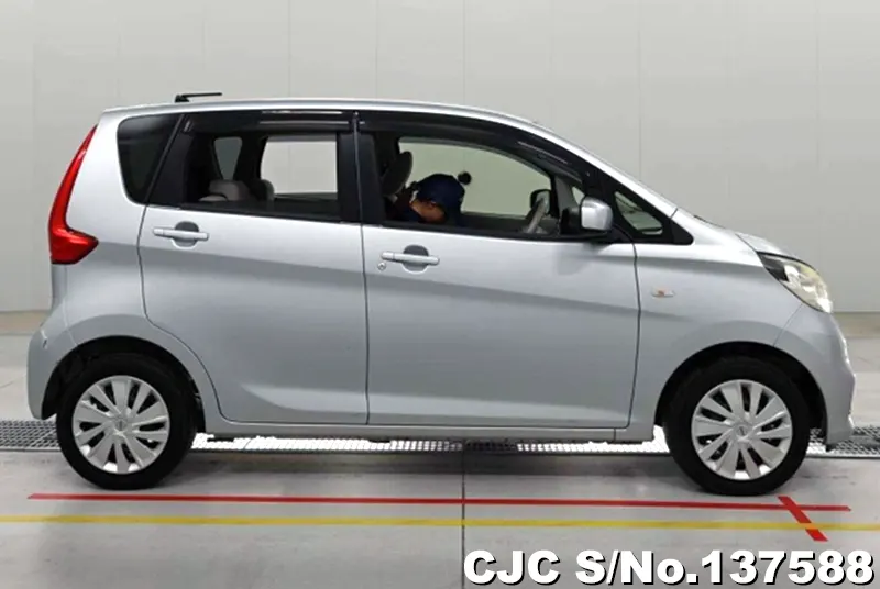 Nissan Dayz in Silver for Sale Image 6