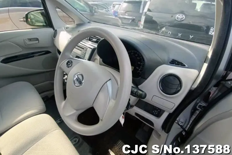 Nissan Dayz in Silver for Sale Image 8