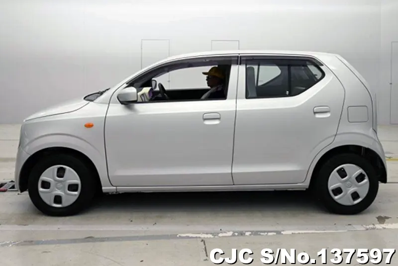 Suzuki Alto in Silver for Sale Image 7