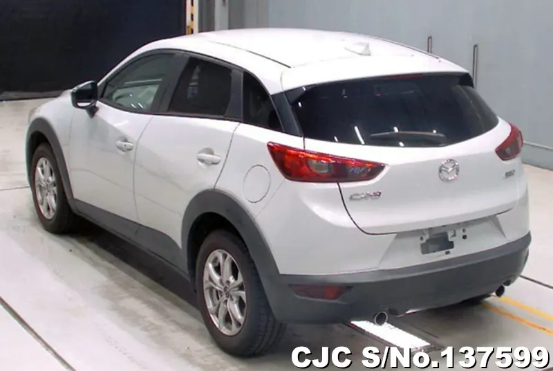 Mazda CX-3 in White for Sale Image 1