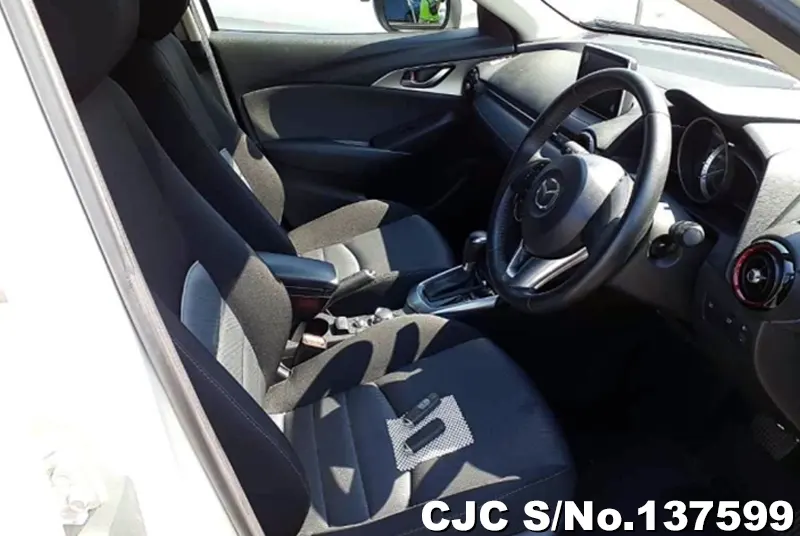 Mazda CX-3 in White for Sale Image 7
