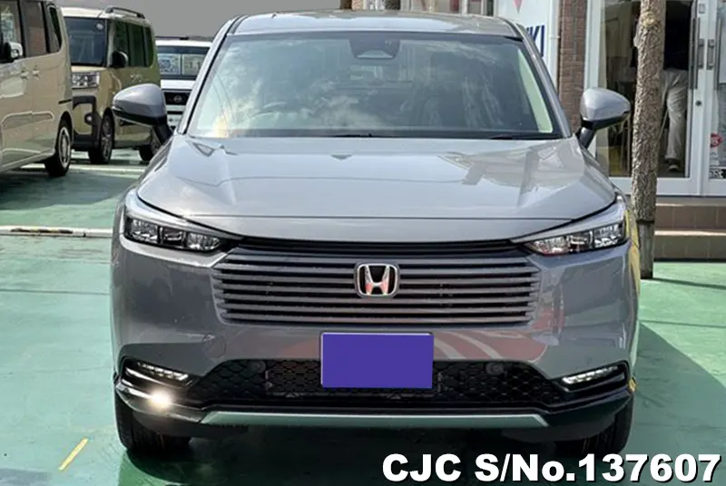 Honda Vezel in Gray for Sale Image 3
