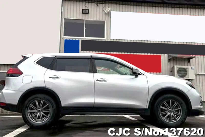 Nissan X-Trail in Silver for Sale Image 6