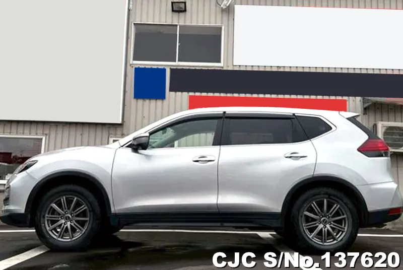 Nissan X-Trail in Silver for Sale Image 7