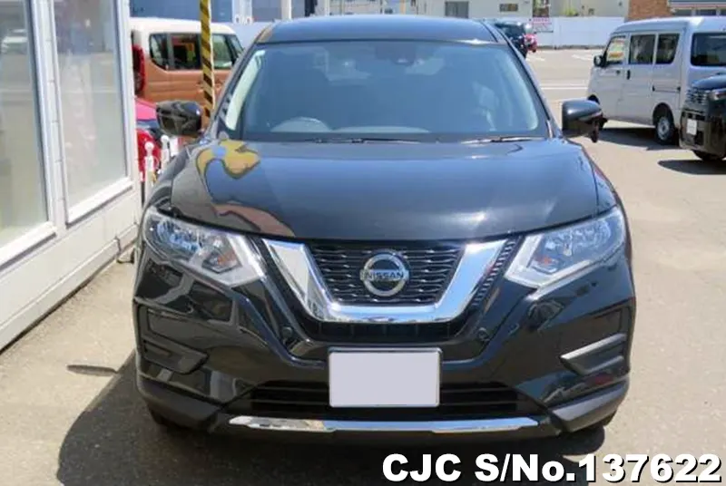 Nissan X-Trail in Black for Sale Image 2