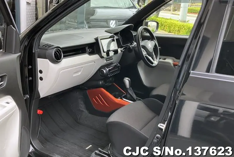 Suzuki Ignis in Black for Sale Image 11