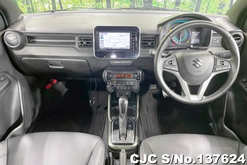 Suzuki Ignis in Silver for Sale Image 2