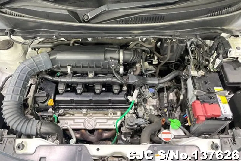 Suzuki Ignis in Pearl for Sale Image 9