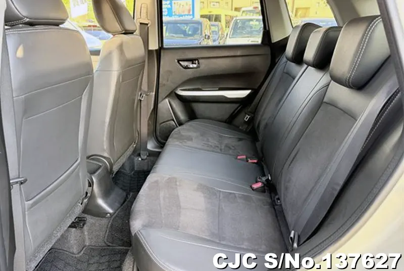 Suzuki Escudo in Brown for Sale Image 13
