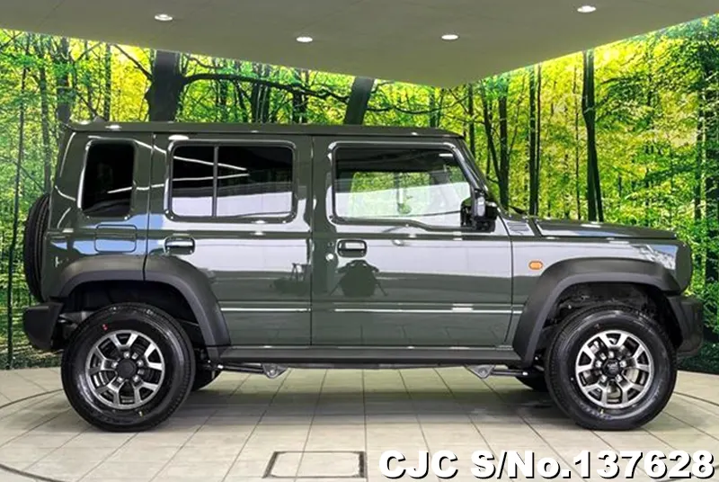 Suzuki Jimny Nomad in Gray for Sale Image 5