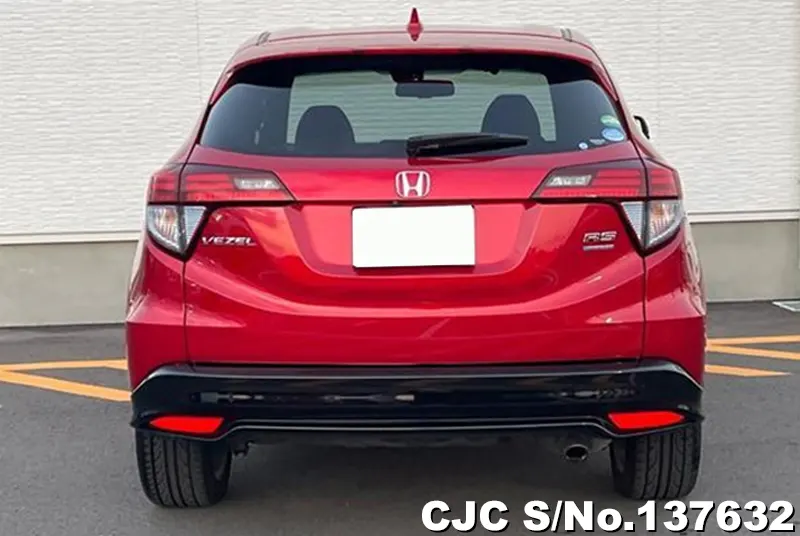 Honda Vezel in Red for Sale Image 4