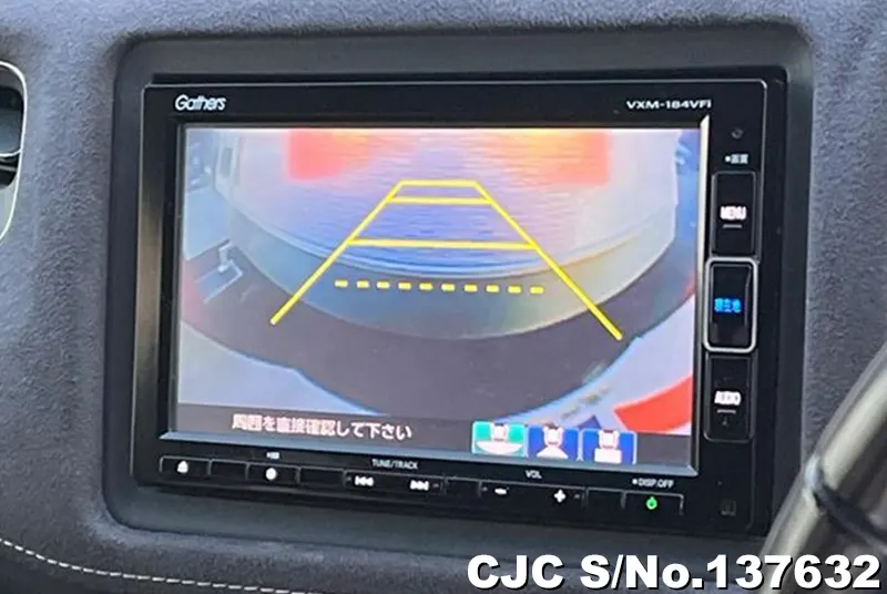 Honda Vezel in Red for Sale Image 10