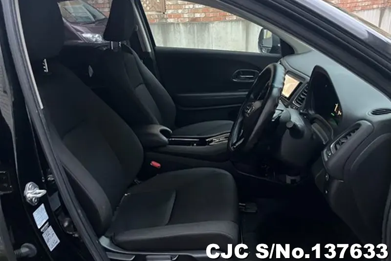 Honda Vezel in Black for Sale Image 8