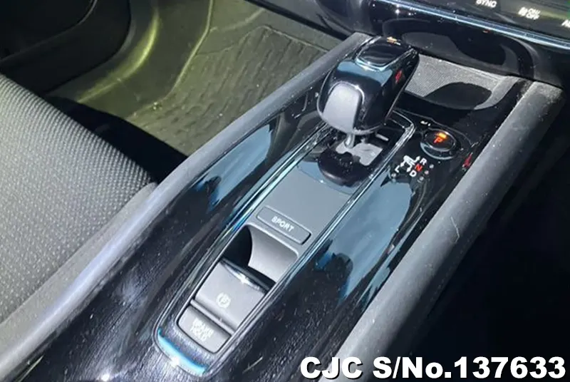 Honda Vezel in Black for Sale Image 16